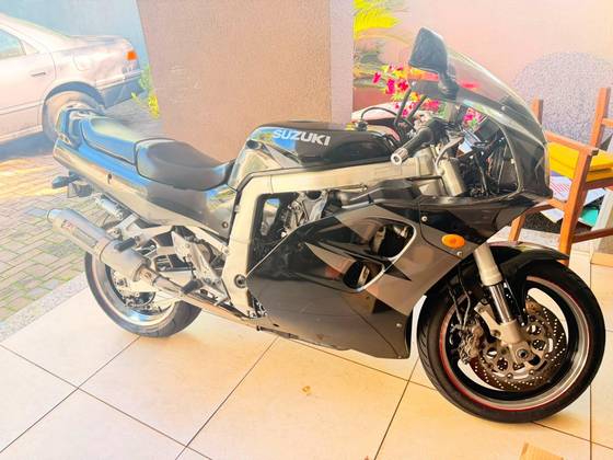 SUZUKI GSX-R1100 W SUZUKI GSX-R1100 W